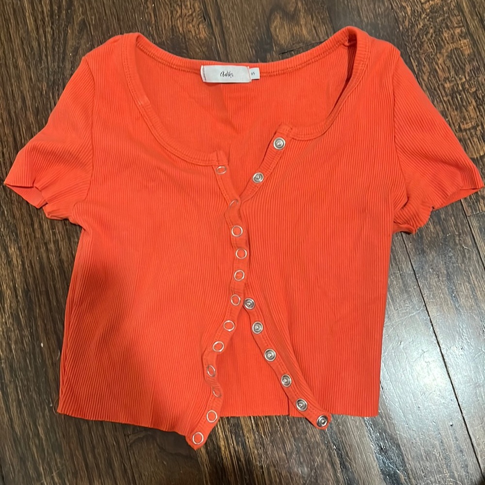 Adika button up cropped tee